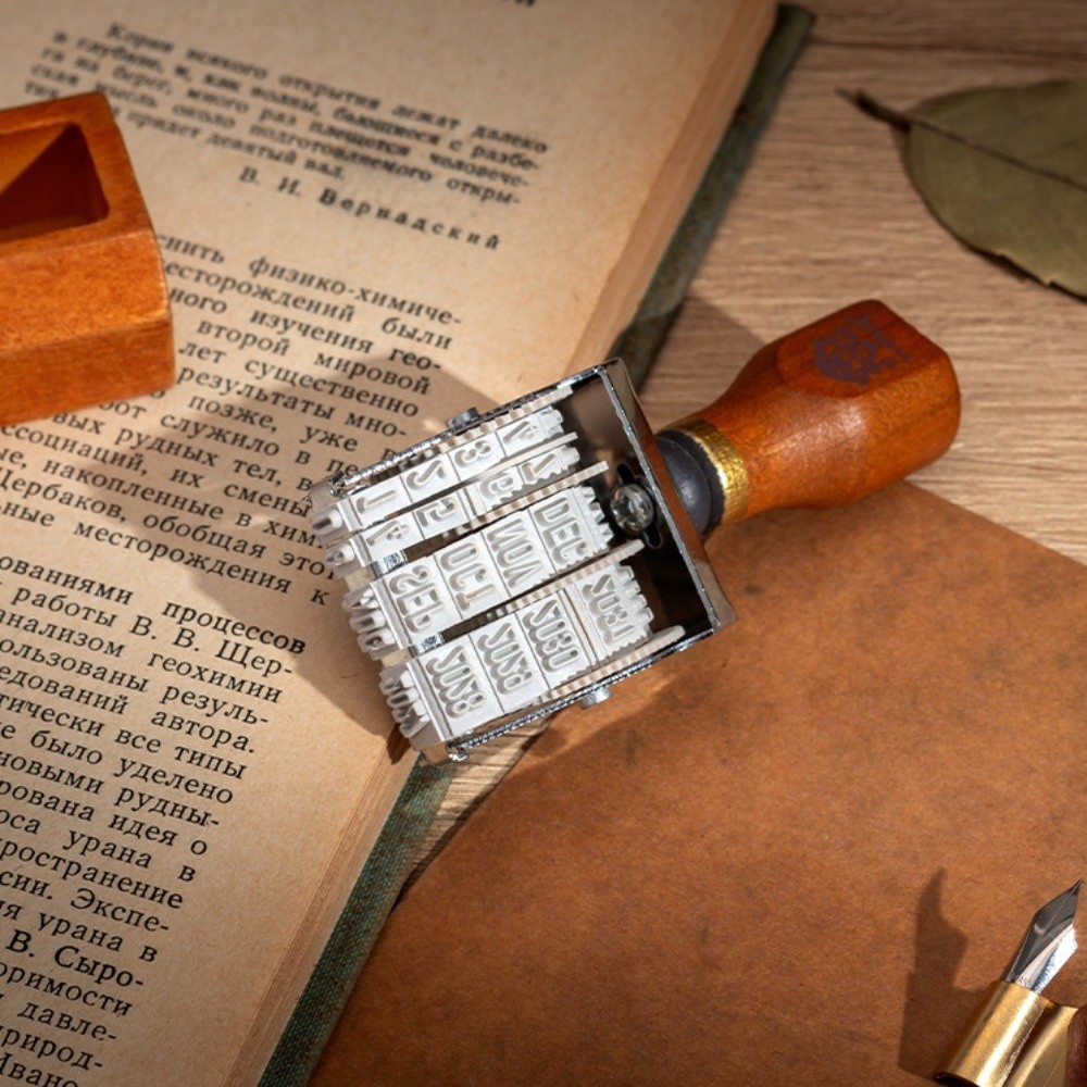 Retro Wooden Roller Date Seal  – Rubber Date Stamp Bewertung und Preis